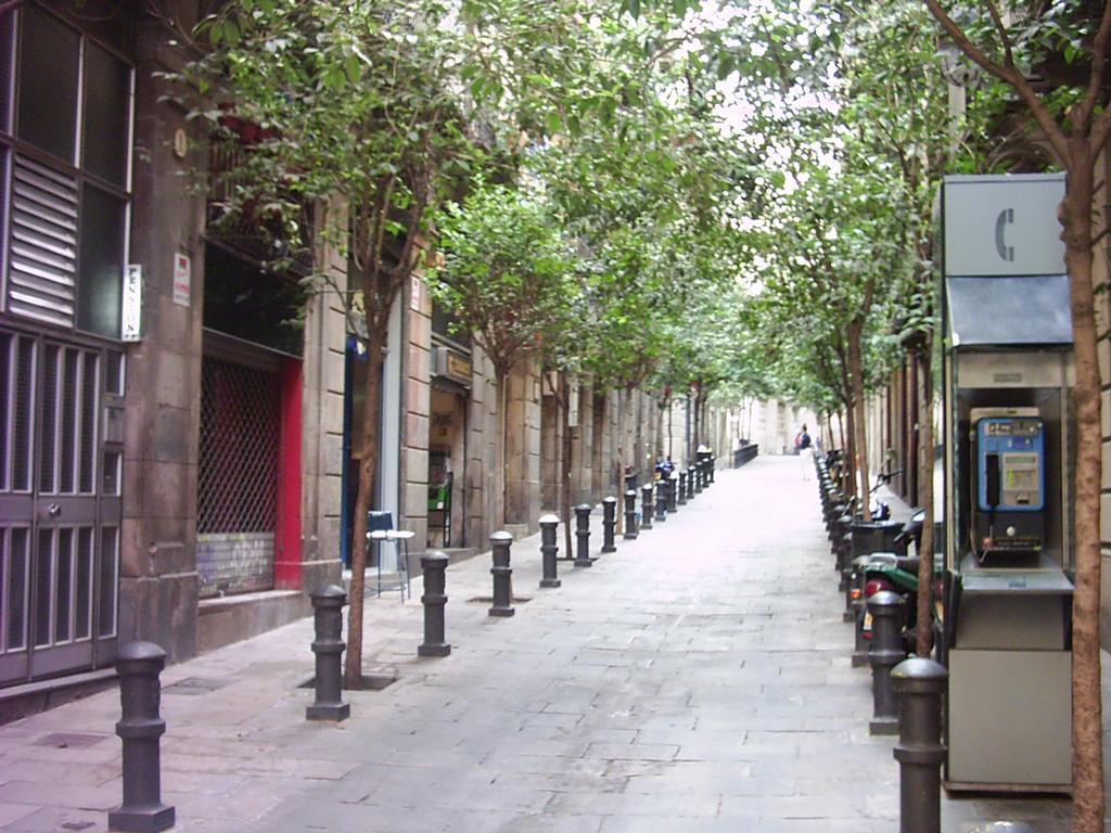 Pension Alamar Барселона Экстерьер фото